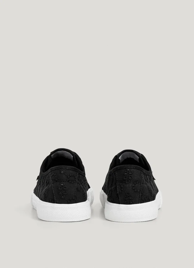 Klassische Sneaker mit Stickdetails – Brady Klassische Sneaker mit Stickdetails – Brady