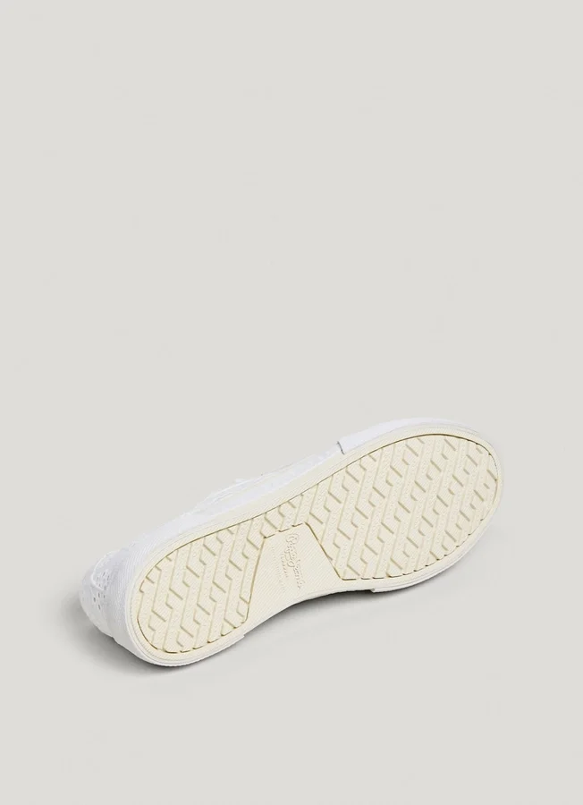 Klassische Sneaker mit Stickdetails – Brady Klassische Sneaker mit Stickdetails – Brady