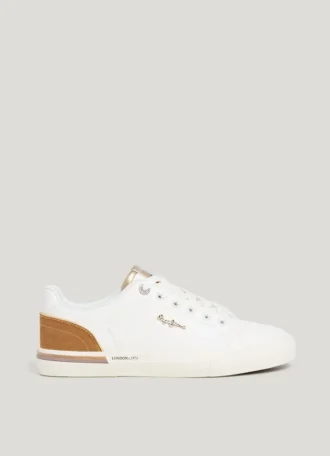 Klassische Sneakers mit Wildlederdetails