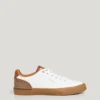 Klassische Sneakers mit Wildlederdetails