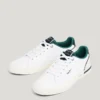 Klassische Sneakers mit Wildlederdetails