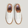 Klassische Sneakers mit Wildlederdetails