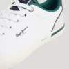 Klassische Sneakers mit Wildlederdetails