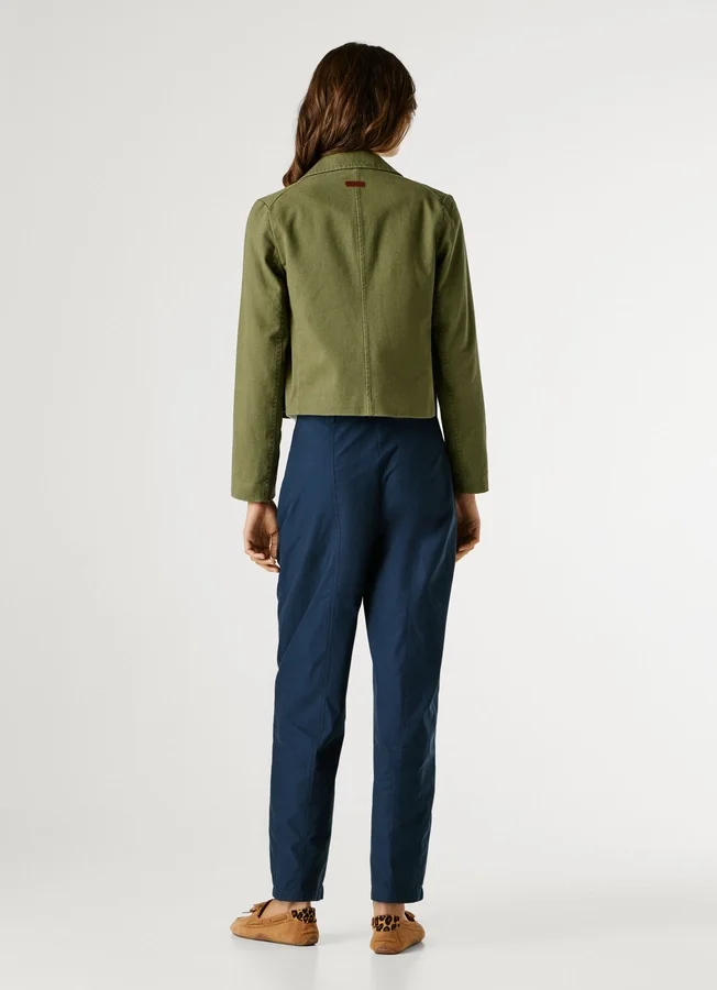 Kurz geschnittene Twill-Jacke Kurz geschnittene Twill-Jacke