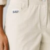 Kurze Latzhose aus Twill Kurze Latzhose aus Twill