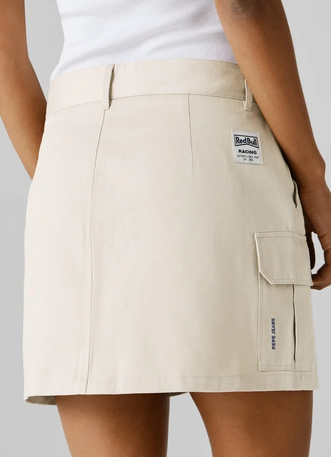 Kurzer Cargo-Rock aus Twill Kurzer Cargo-Rock aus Twill