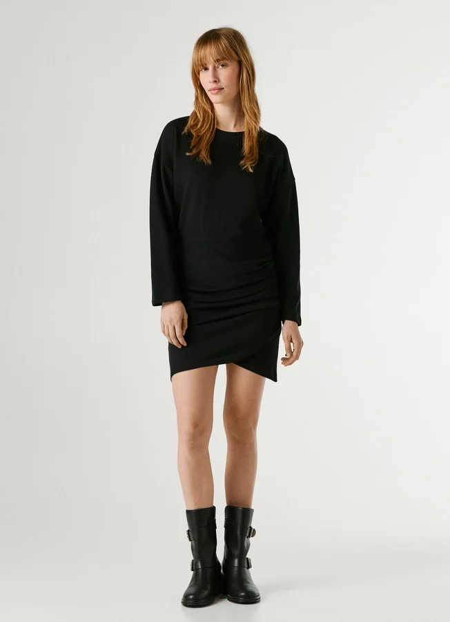 Kurzes Fleece-Kleid Kurzes Fleece-Kleid