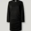 Kurzes Fleece-Kleid Kurzes Fleece-Kleid
