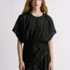 Kurzes Kleid mit Metallic-Details Kurzes Kleid mit Metallic-Details