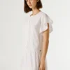 Kurzes Kleid mit Spitze