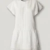 Kurzes Kleid mit Spitze