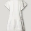 Kurzes Kleid mit Spitze