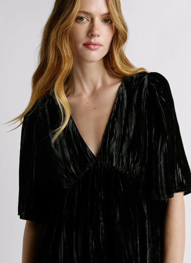 Kurzes Samtkleid Kurzes Samtkleid
