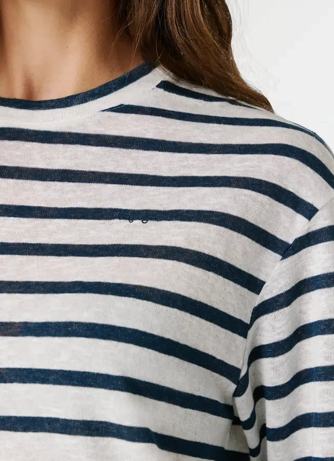 Langärmliges gestreiftes T-Shirt Langärmliges gestreiftes T-Shirt