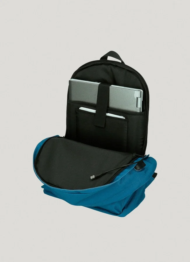 Laptoprucksack mit zwei Fächern Laptoprucksack mit zwei Fächern