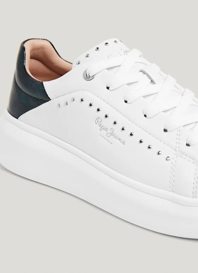 Leder-Sneaker mit Nieten Leder-Sneaker mit Nieten