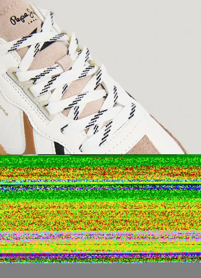 Leder-Sneaker mit Nieten – Ball Leder-Sneaker mit Nieten – Ball
