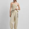 Leinenhose mit weitem Bein Leinenhose mit weitem Bein