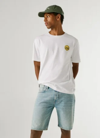 Locker sitzende Jeansshorts