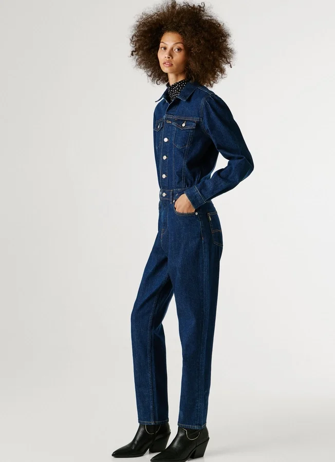 Maxi-Jumpsuit aus Denim in Regular-Fit Maxi-Jumpsuit aus Denim in Regular-Fit