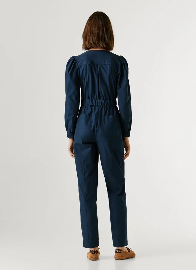 Maxi-Jumpsuit mit V-Ausschnitt Maxi-Jumpsuit mit V-Ausschnitt