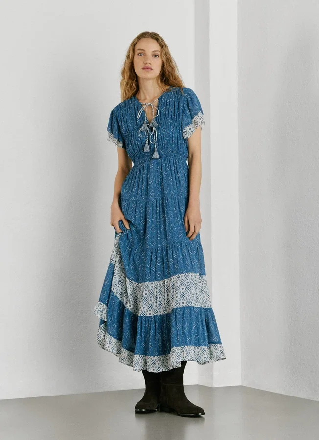 Maxikleid mit Blumenprint Maxikleid mit Blumenprint
