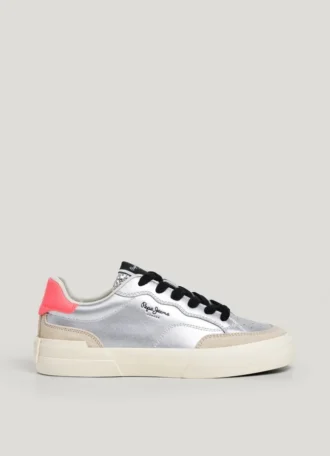 Metallic-Sneaker mit Glitzer-Details