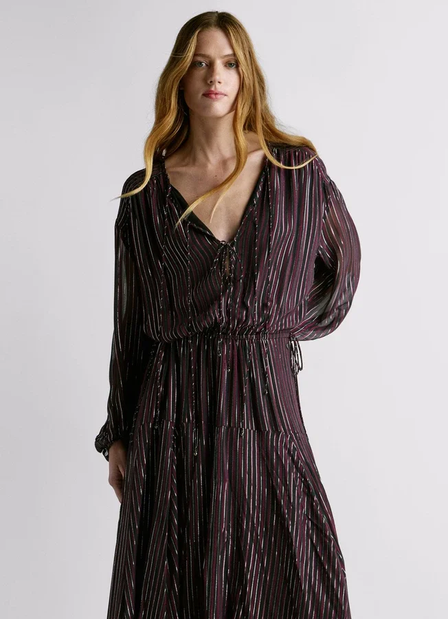 Midi-Kleid mit Streifenmuster Midi-Kleid mit Streifenmuster