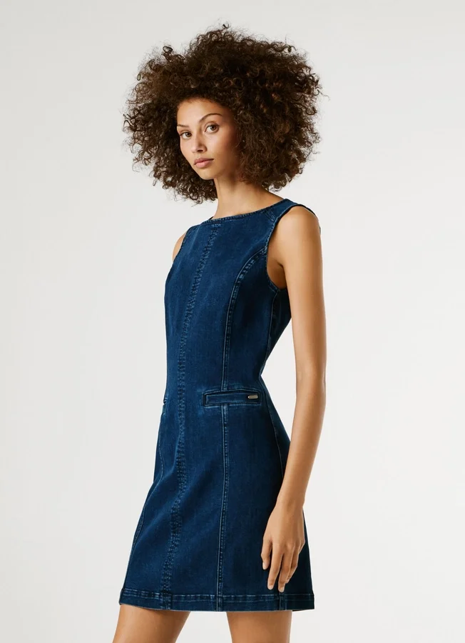 Mini-Kleid aus Denim in Regular-Fit Mini-Kleid aus Denim in Regular-Fit