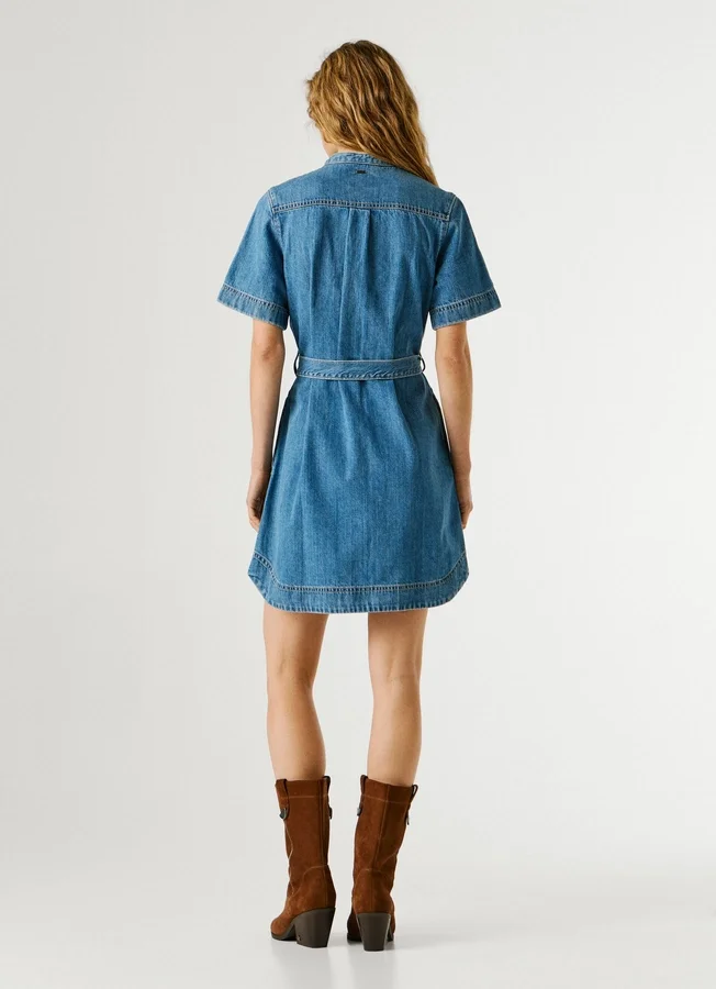 Mini-Kleid aus Denim in Regular-Fit Mini-Kleid aus Denim in Regular-Fit