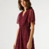 Mini-Kleid mit Polka-Dots Mini-Kleid mit Polka-Dots