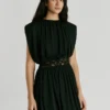 Minikleid mit Häkelverzierung Minikleid mit Häkelverzierung