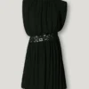 Minikleid mit Häkelverzierung Minikleid mit Häkelverzierung