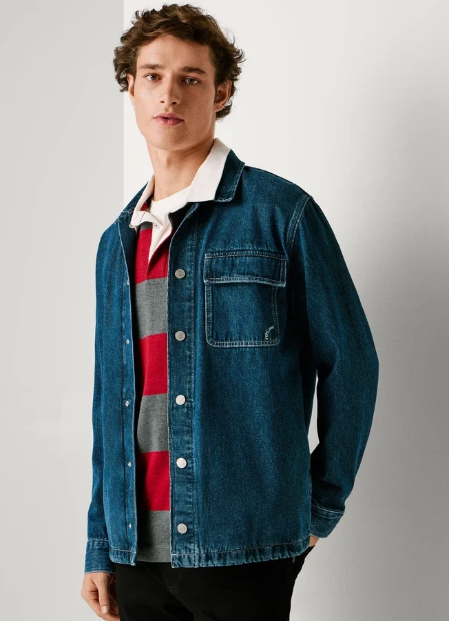 Overshirt aus Denim in lockerer Passform Overshirt aus Denim in lockerer Passform
