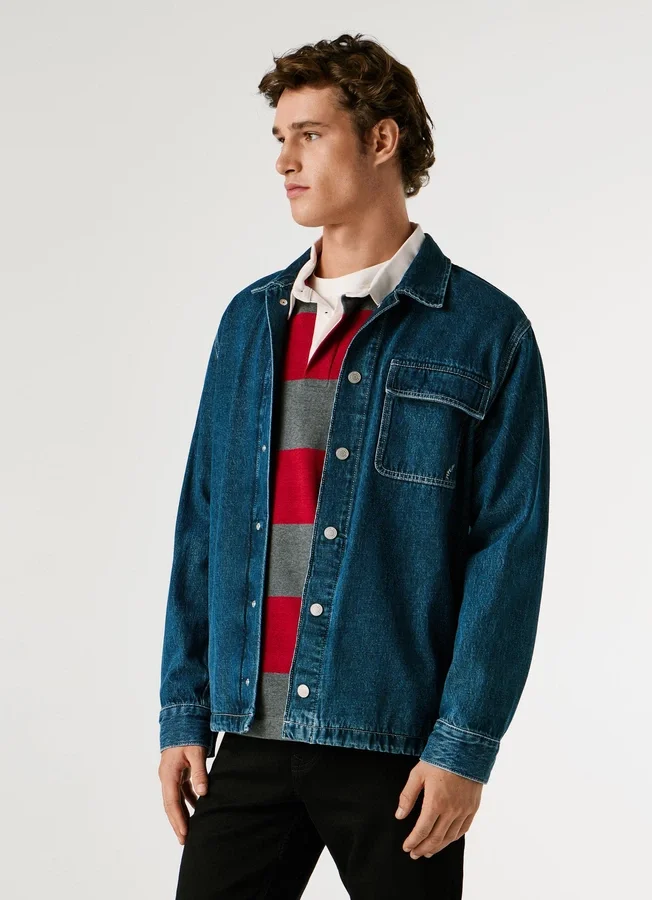 Overshirt aus Denim in lockerer Passform Overshirt aus Denim in lockerer Passform