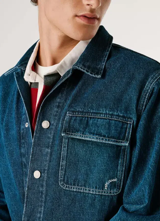 Overshirt aus Denim in lockerer Passform Overshirt aus Denim in lockerer Passform