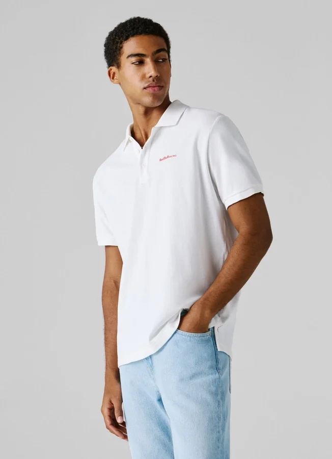 Piqué-Polo in lockerer Passform Piqué-Polo in lockerer Passform
