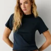 Pointelle-T-Shirt mit gesticktem Logo Pointelle-T-Shirt mit gesticktem Logo