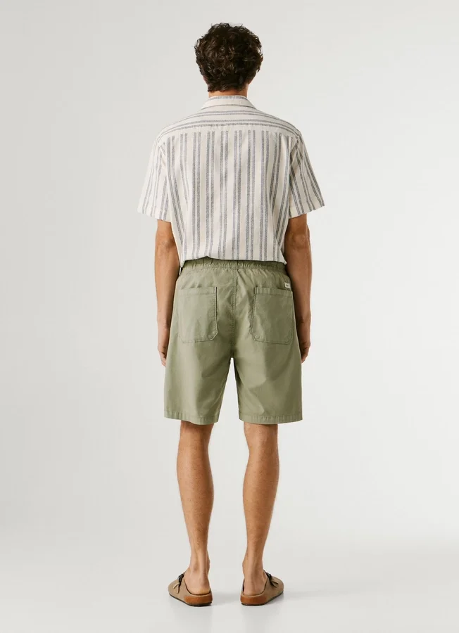 Popeline-Shorts in lockerer Passform Popeline-Shorts in lockerer Passform