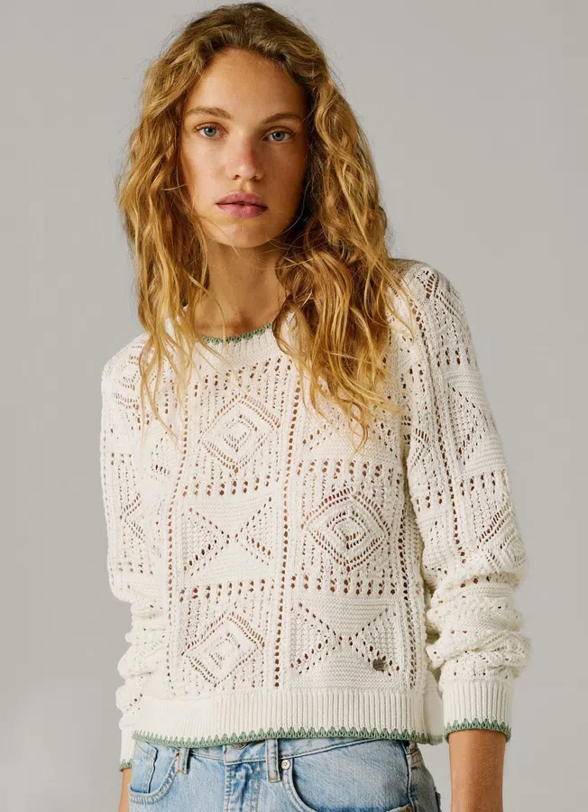 Pullover mit Rundhalsausschnitt und Ajourmuster Pullover mit Rundhalsausschnitt und Ajourmuster