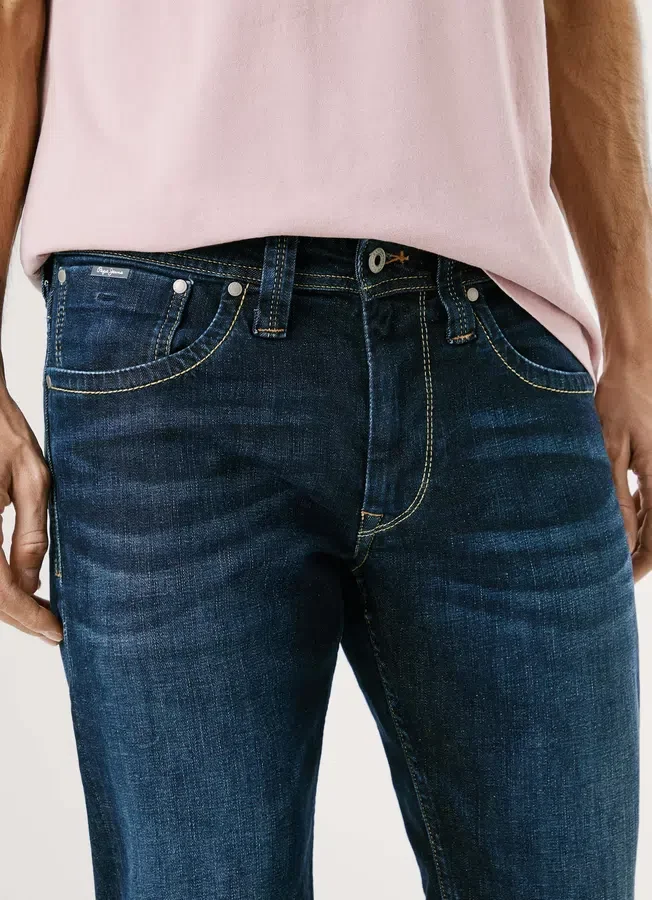 Regular-Fit-Jeans mit mittlerer Leibhöhe – Cash Regular-Fit-Jeans mit mittlerer Leibhöhe – Cash