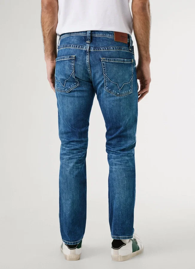 Regular-Fit-Jeans mit mittlerer Leibhöhe – Cash Regular-Fit-Jeans mit mittlerer Leibhöhe – Cash