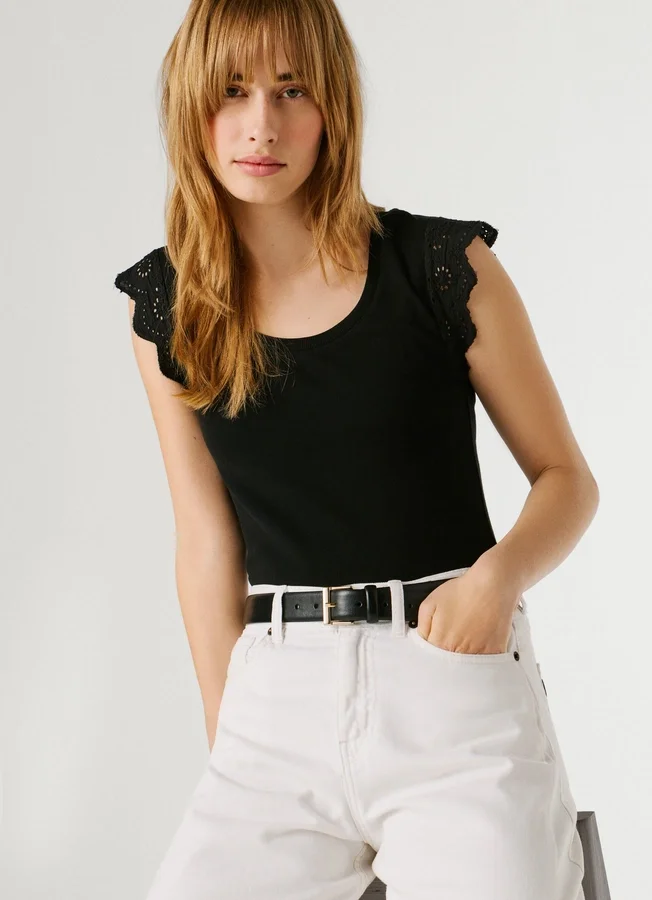 Ärmellose gerippte Bluse Ärmellose gerippte Bluse