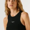 Ärmelloses Top mit Rippbündchen Ärmelloses Top mit Rippbündchen