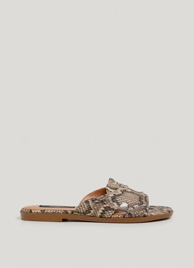 Sandalen mit Animal-Print Sandalen mit Animal-Print
