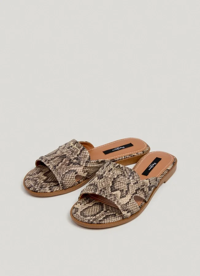 Sandalen mit Animal-Print Sandalen mit Animal-Print