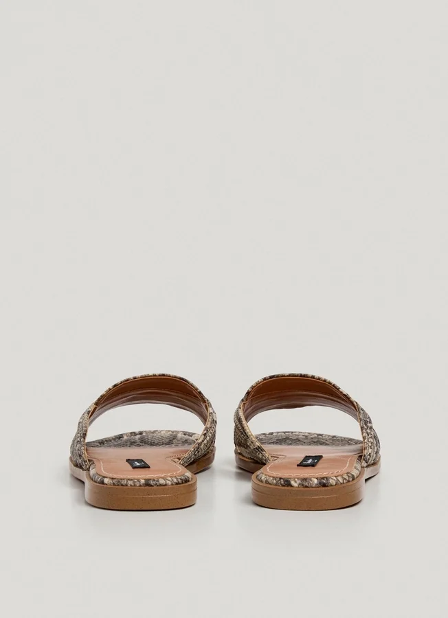Sandalen mit Animal-Print Sandalen mit Animal-Print
