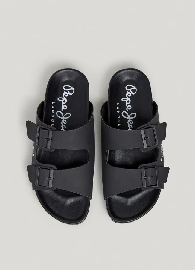 Sandalen mit doppelter Schnalle Sandalen mit doppelter Schnalle