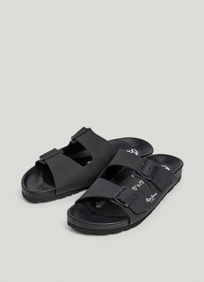 Sandalen mit doppelter Schnalle Sandalen mit doppelter Schnalle