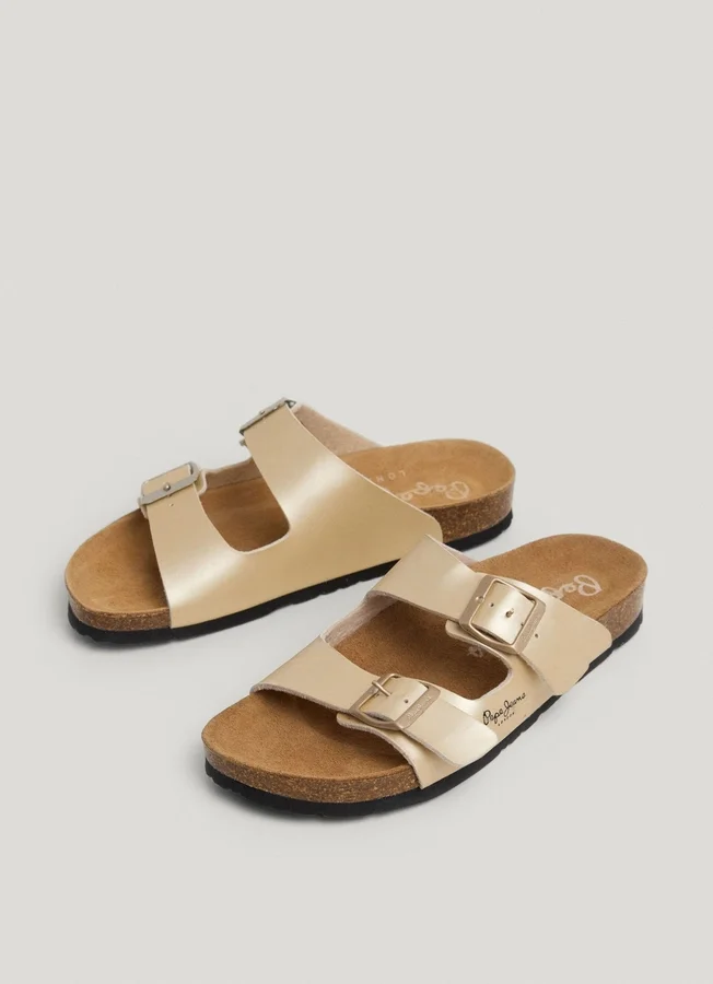 Sandalen mit doppelter Schnalle Sandalen mit doppelter Schnalle